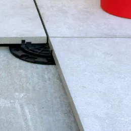 Paving pedestal 8/20 mm - Essentiel Jouplast