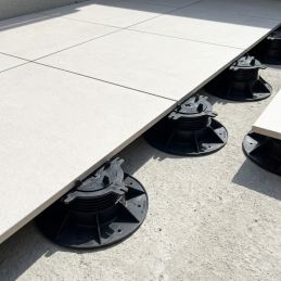 Plattenlager für Fliesen Terrassen - Höhenverstellbar von 20 bis 30 mm - Verindal